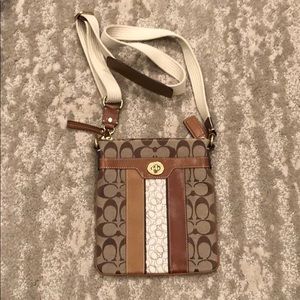 Coach Bags - Private offer to @gigixo18 $35 w/4.99 shipping Coach Bags - Private offer to @gigixo18 $35 w/4.99 shipping